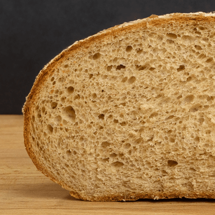 Lomnický chléb rozkrojený