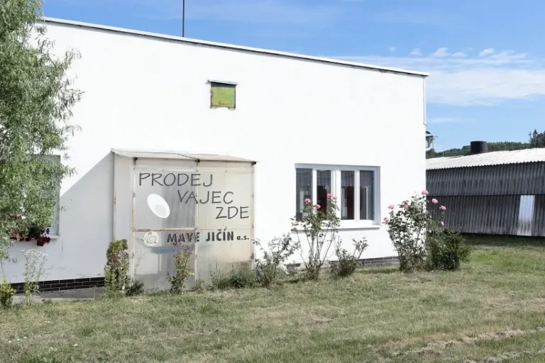 Mave Jičín, farma Soběraz